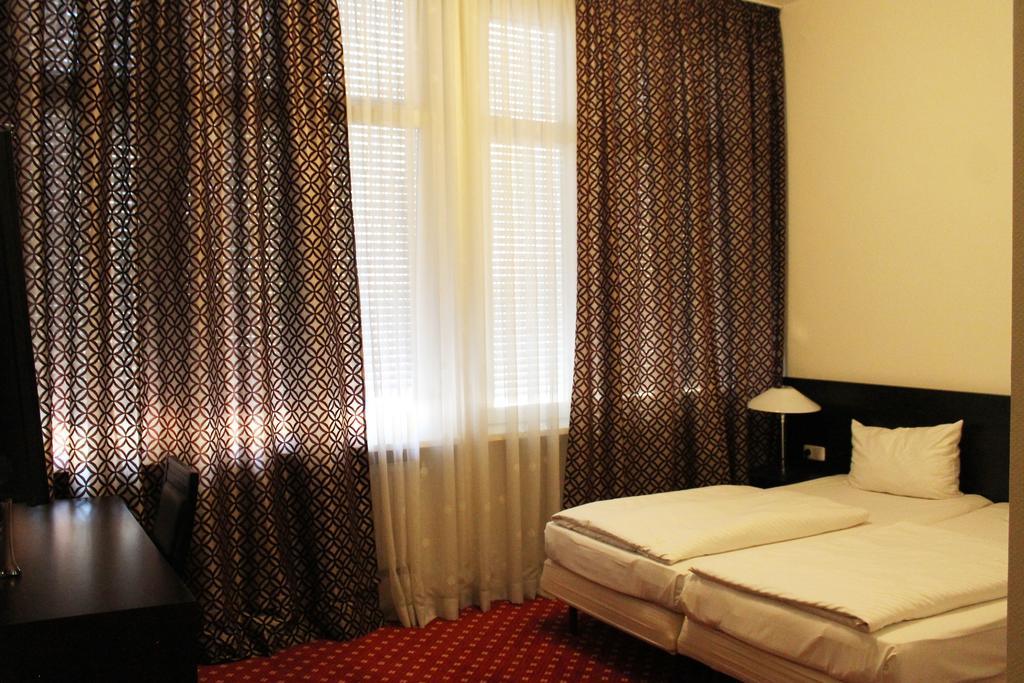 Aariana Hotel Offenbach am Main Екстер'єр фото