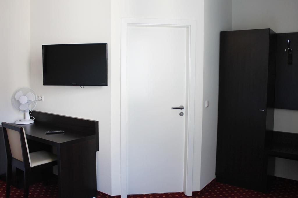 Aariana Hotel Offenbach am Main Екстер'єр фото
