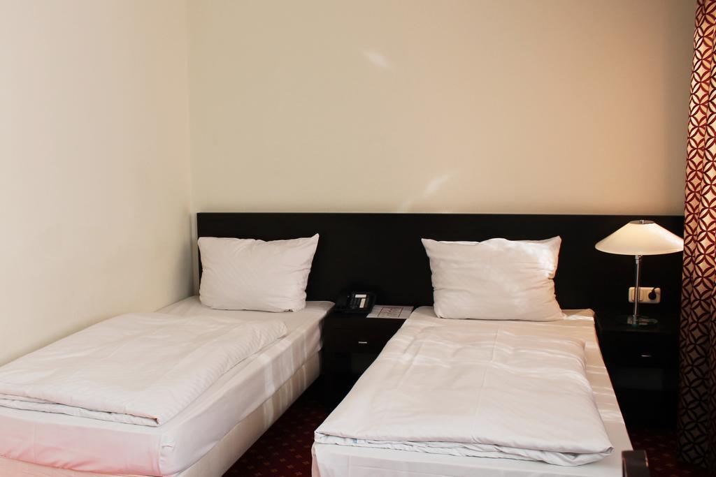 Aariana Hotel Offenbach am Main Екстер'єр фото